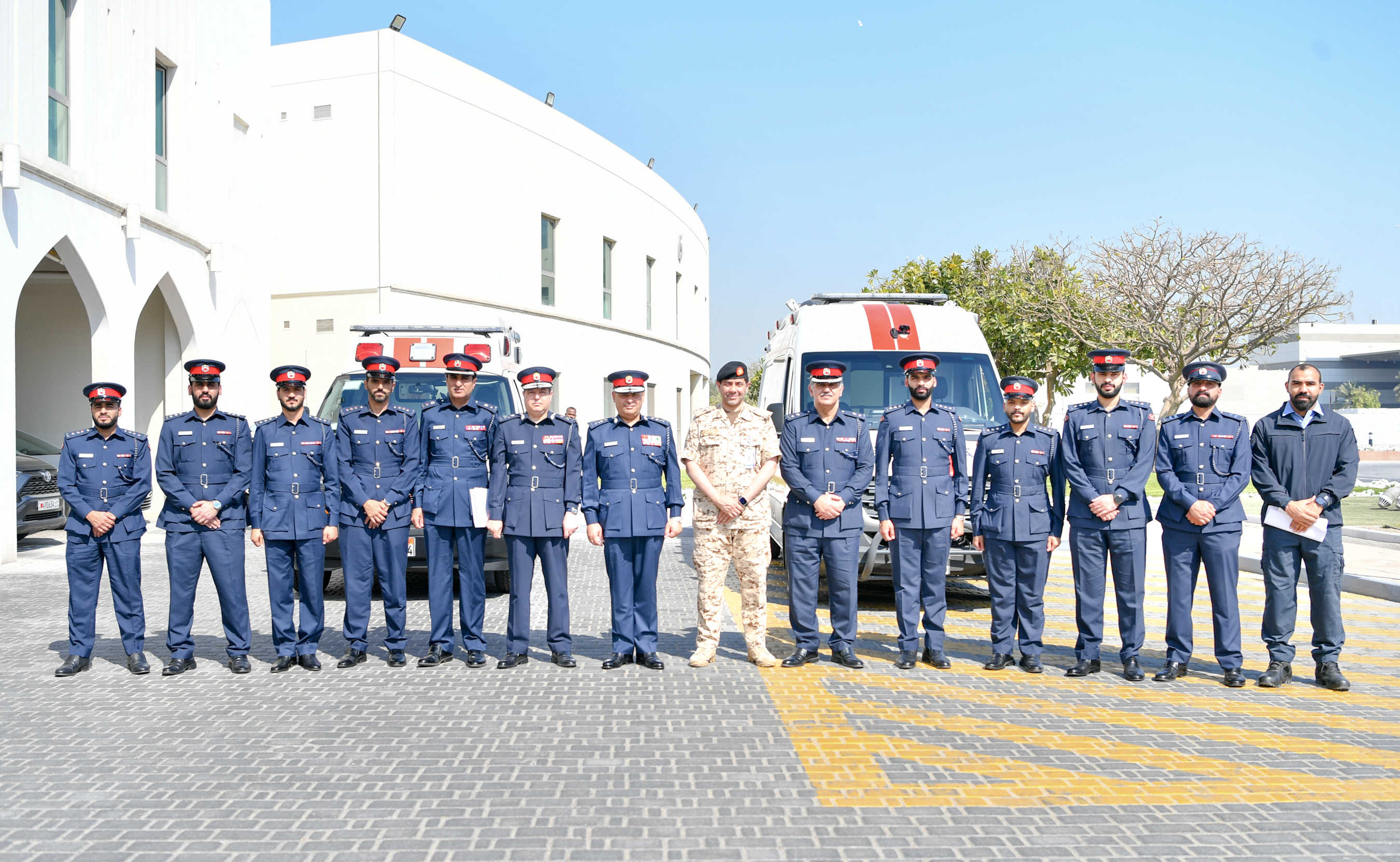 رئيس الأمن العام يقوم بزيارة تفقدية لمركز الإسعاف الوطني<